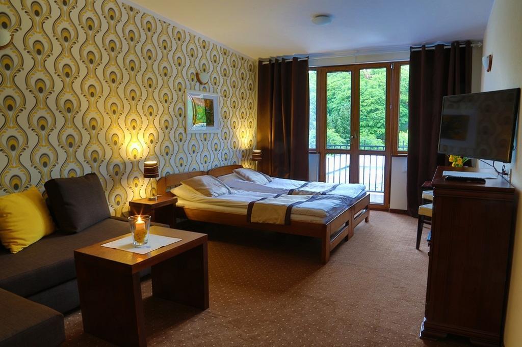 פרומבורק Pod Wzgorzem Bed & Breakfast חדר תמונה