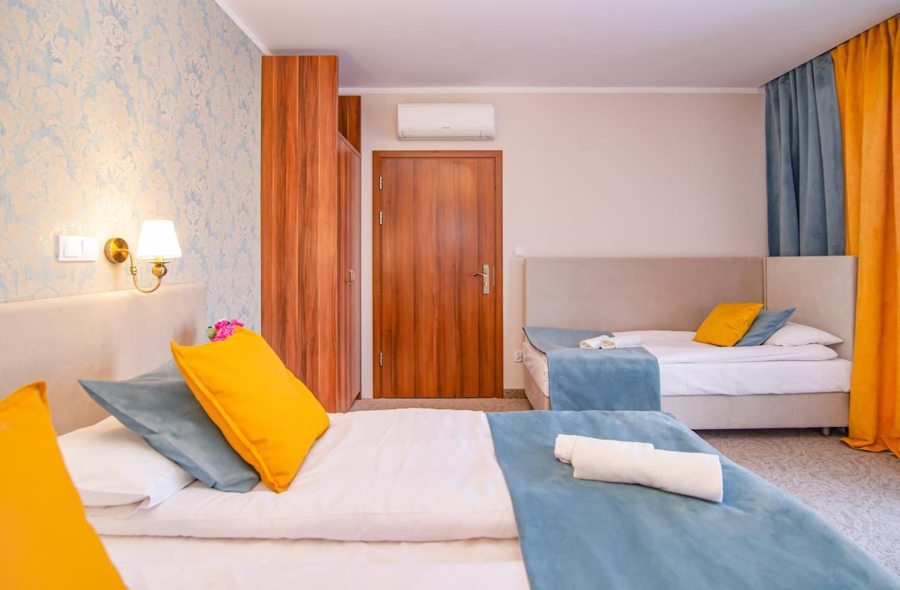 פרומבורק Pod Wzgorzem Bed & Breakfast מראה חיצוני תמונה