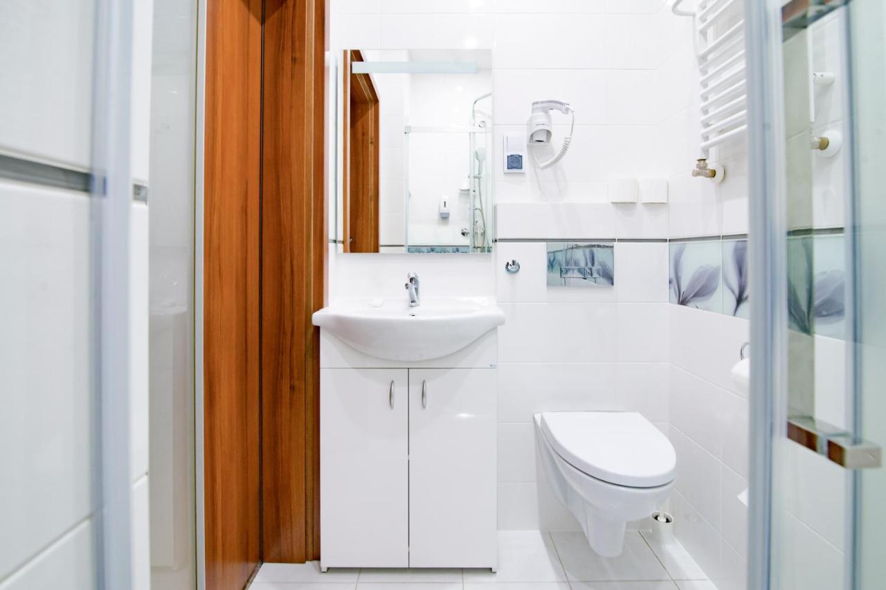 פרומבורק Pod Wzgorzem Bed & Breakfast מראה חיצוני תמונה