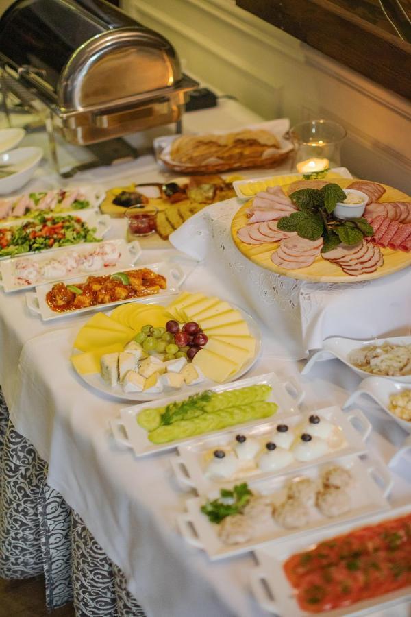 פרומבורק Pod Wzgorzem Bed & Breakfast מראה חיצוני תמונה