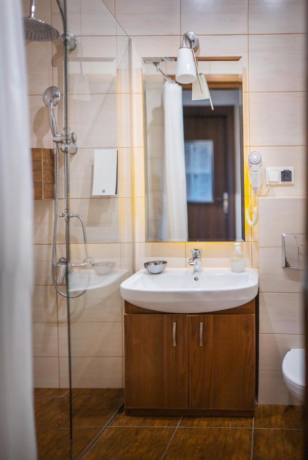 פרומבורק Pod Wzgorzem Bed & Breakfast מראה חיצוני תמונה